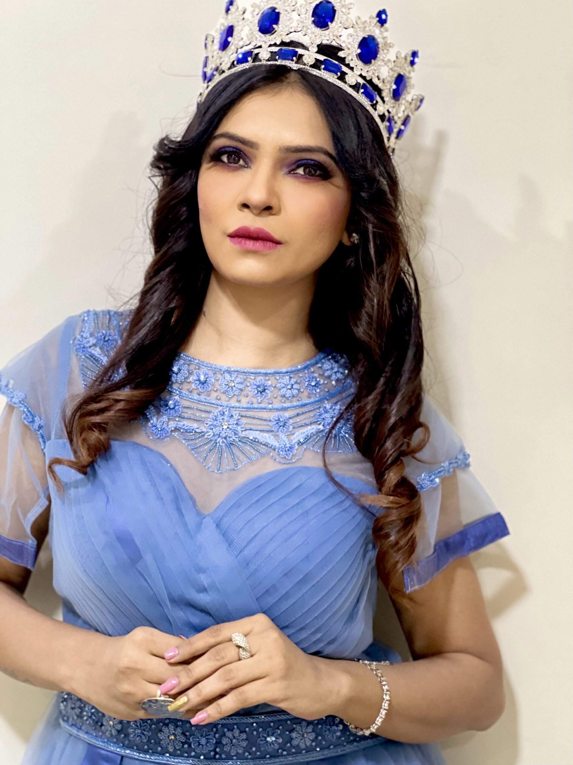 Carolina Samani: Biography, Family, Age, And Net Worth - yc1o8xj